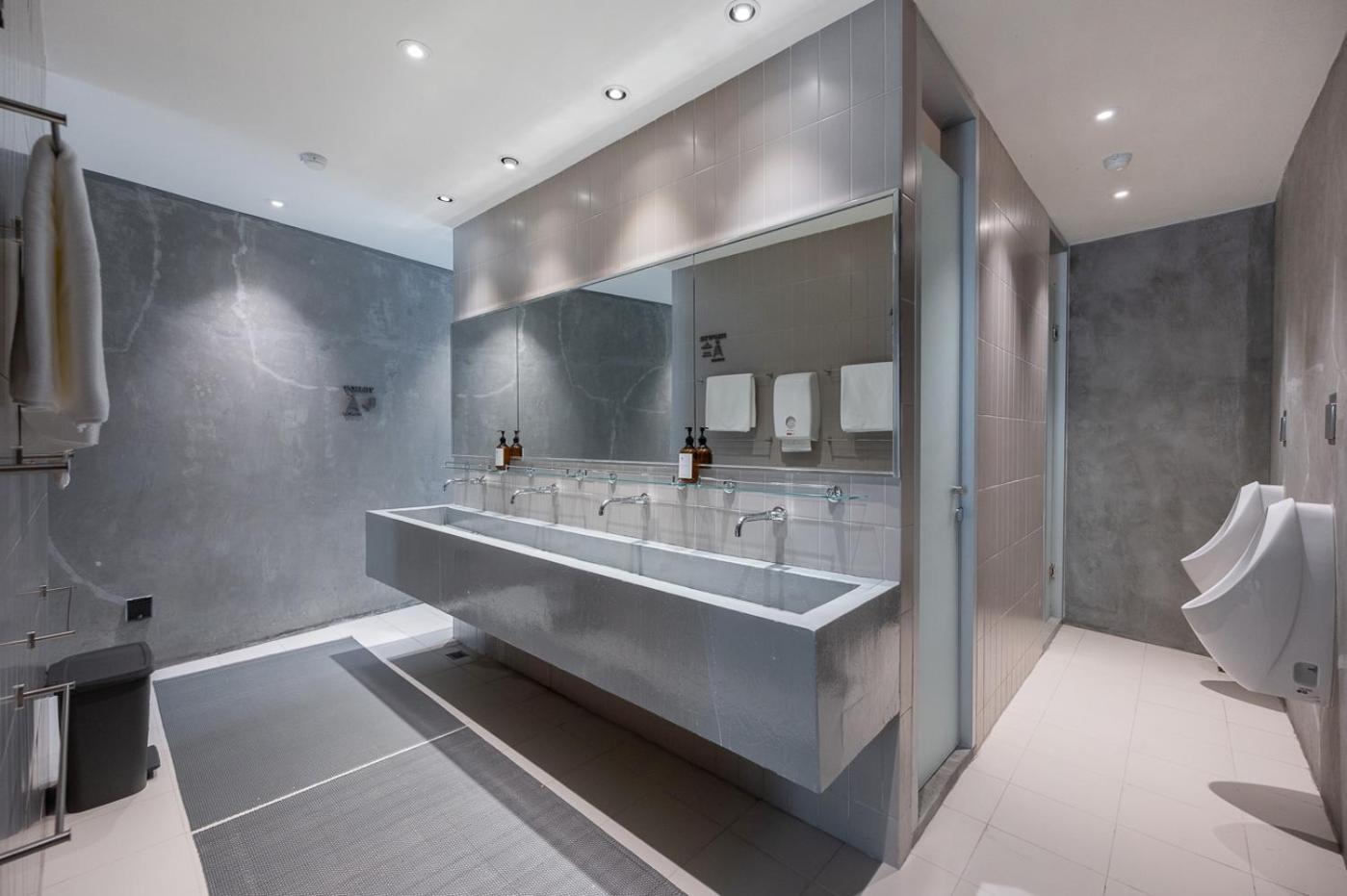 Nidhra Boutique Hotel Bangkok Sukhumvit Bagian luar foto